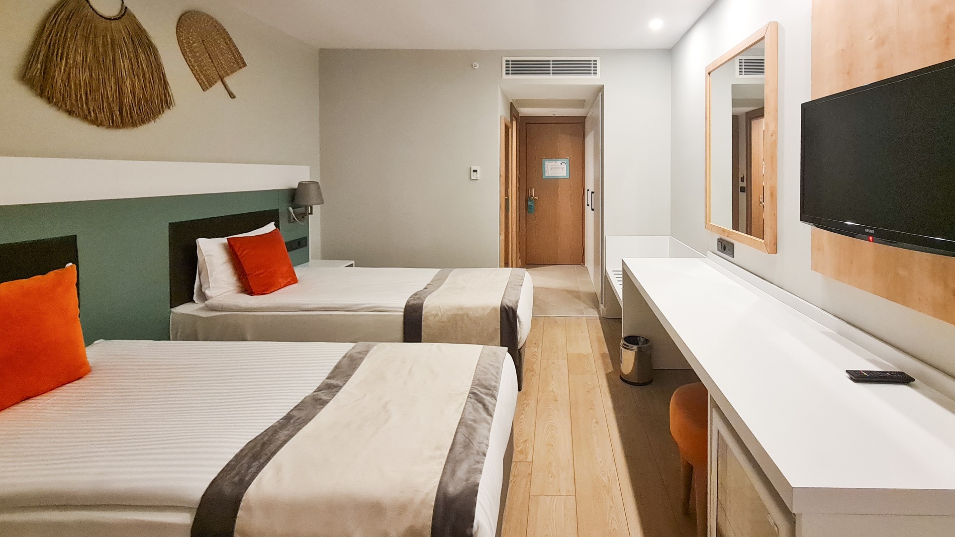 Arcanus Trendline Resort Side